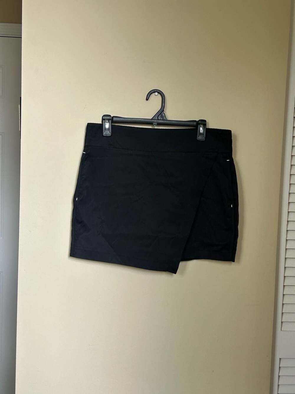 Derek Lam 10C Athleta Black Athletic Skort Medium